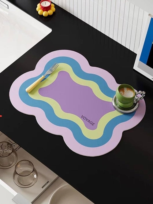 Dopamine Scalloped-edge Placemat Set Of 4 Pcs for Whimsical Table