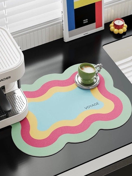 Dopamine Scalloped-edge Placemat Set Of 4 Pcs for Whimsical Table