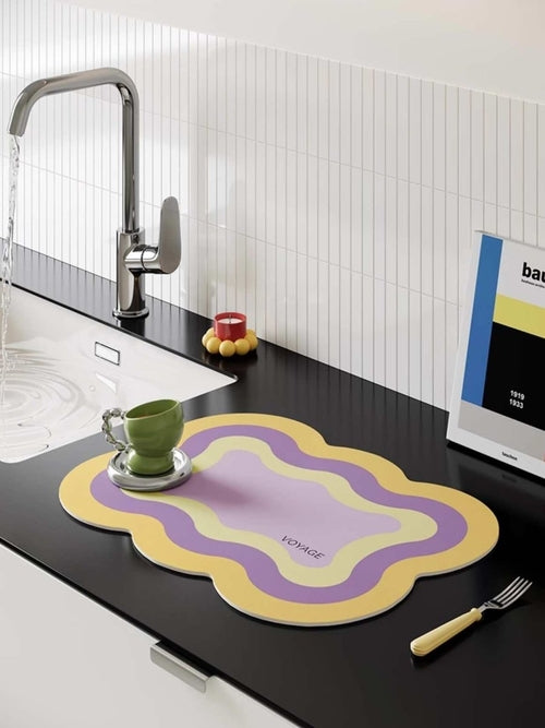 Dopamine Scalloped-edge Placemat Set Of 4 Pcs for Whimsical Table